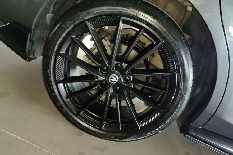 Used CHANGAN UNI-V 2023 1.5T Sport Edition Exterior 5