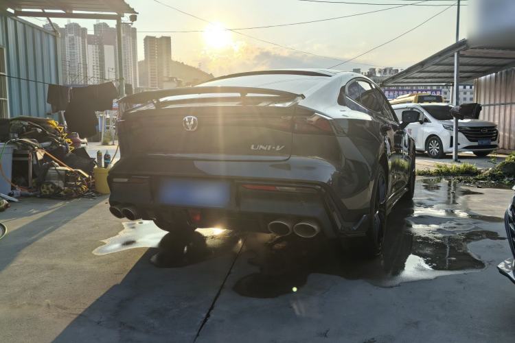 Used CHANGAN UNI-V 2023 1.5T Sport Edition Exterior 5