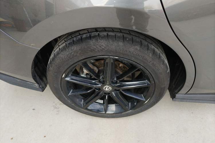 Used CHANGAN UNI-V 2023 1.5T Prestige Model Exterior 5