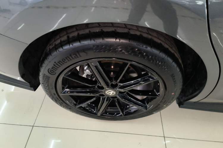 Used CHANGAN UNI-V 2023 1.5T Prestige Model Exterior 5