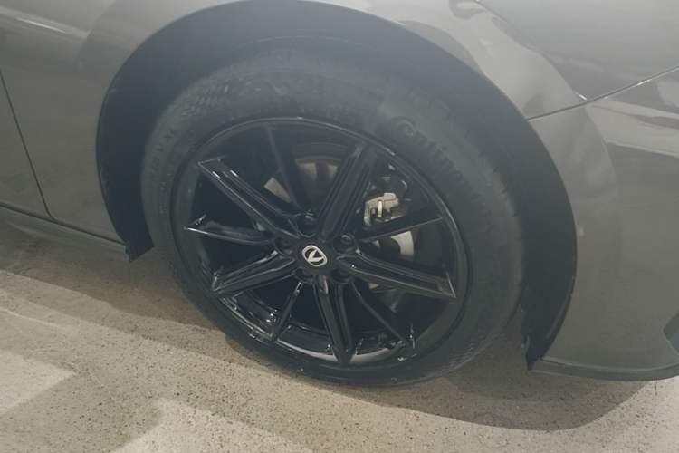 Used CHANGAN UNI-V 2023 1.5T Prestige Model Exterior 5