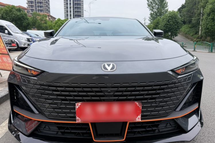 Used CHANGAN UNI-V 2023 1.5T Sport Edition Exterior 5