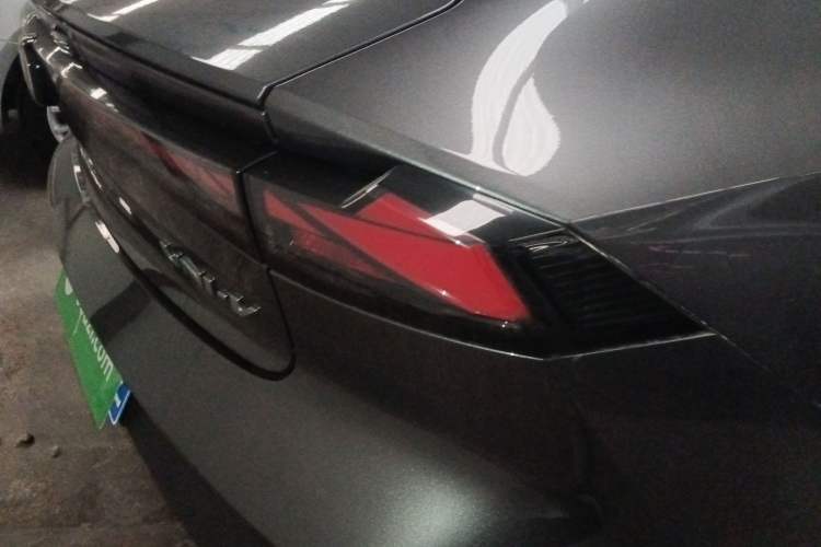 Used CHANGAN UNI-V 2023 1.5T Prestige Model Exterior 6