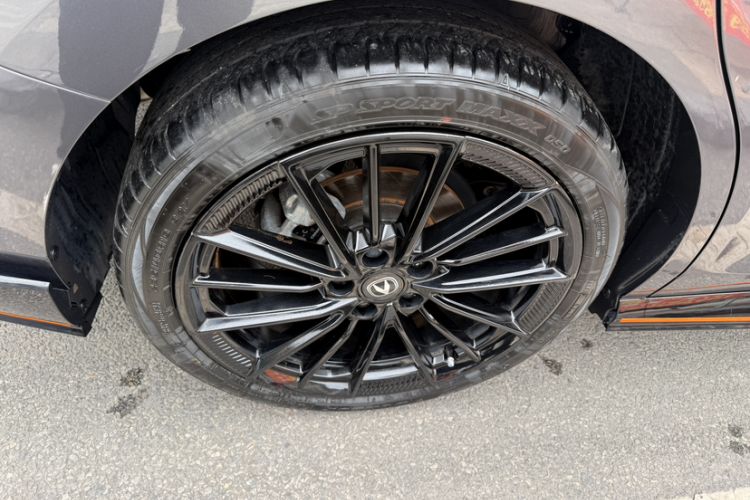 Used CHANGAN UNI-V 2023 1.5T Sport Edition Exterior 6