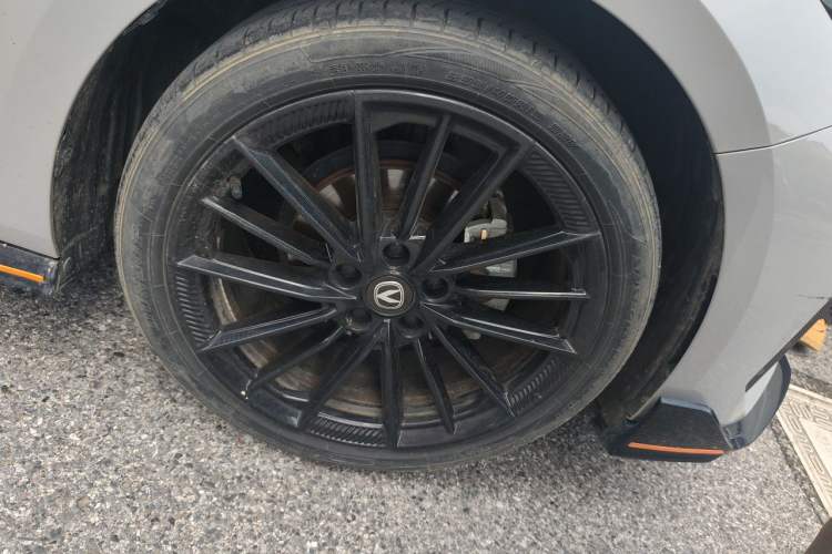 Used CHANGAN UNI-V 2023 1.5T Sport Edition Exterior 7