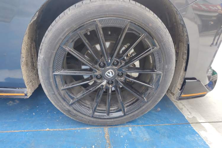 Used CHANGAN UNI-V 2023 1.5T Sport Edition Exterior 7