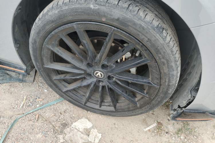 Used CHANGAN UNI-V 2023 1.5T Sport Edition Exterior 7