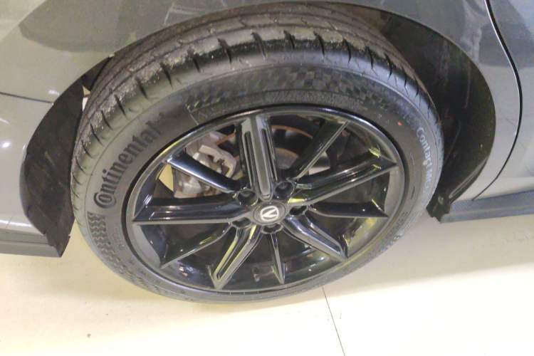 Used CHANGAN UNI-V 2023 1.5T Prestige Model Exterior 8