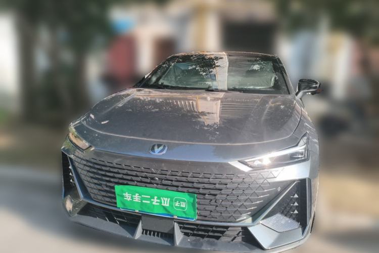 Used CHANGAN UNI-V 2023 1.5T Prestige Model Front