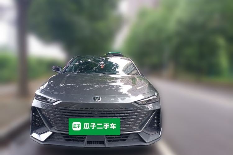 Used CHANGAN UNI-V 2023 1.5T Prestige Model Front