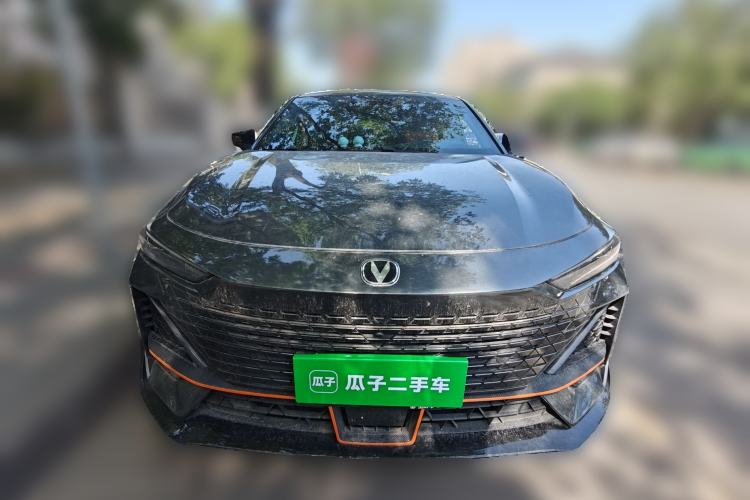 Used CHANGAN UNI-V 2023 1.5T Sport Edition Front