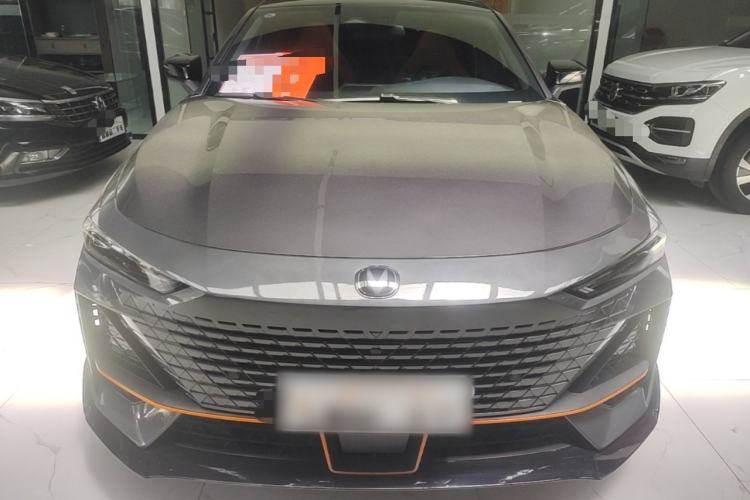 Used CHANGAN UNI-V 2023 1.5T Sport Edition Front