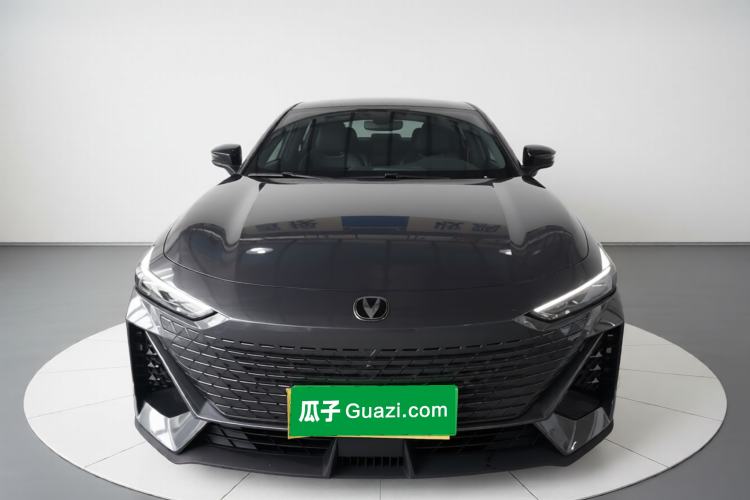 Used CHANGAN UNI-V 2023 1.5T Prestige Model Front