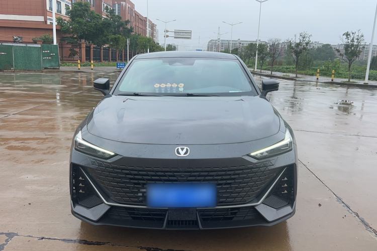 Used CHANGAN UNI-V 2023 1.5T Prestige Model Front