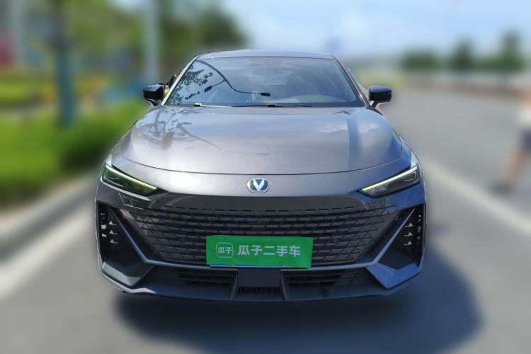 Used CHANGAN UNI-V 2023 1.5T Premium Model Front