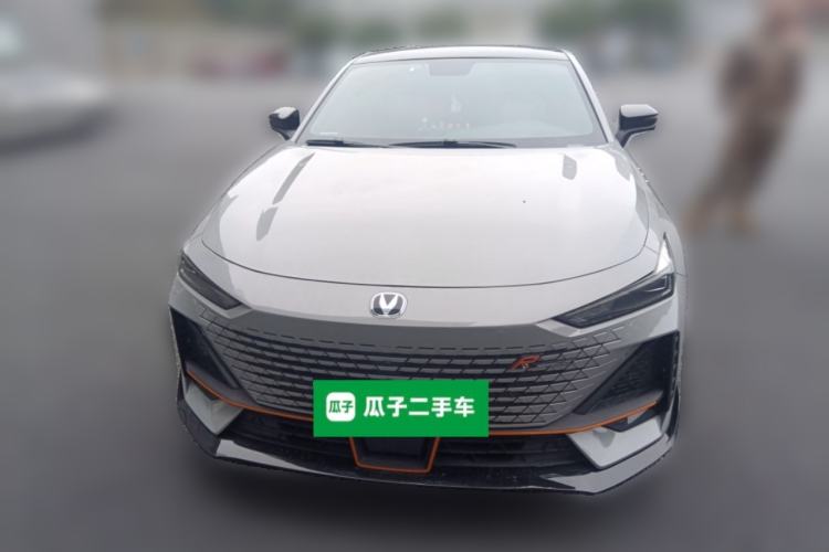 Used CHANGAN UNI-V 2023 1.5T Sport Edition Front