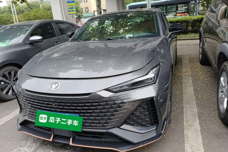 Used CHANGAN UNI-V 2023 2.0T Leading-Speed Edition Front