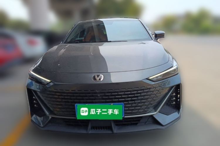 Used CHANGAN UNI-V 2023 1.5T Prestige Model Front