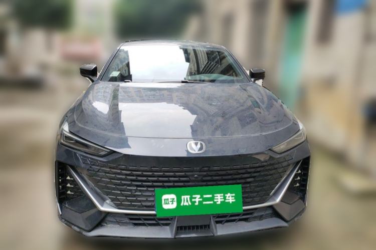 Used CHANGAN UNI-V 2023 1.5T Prestige Model Front