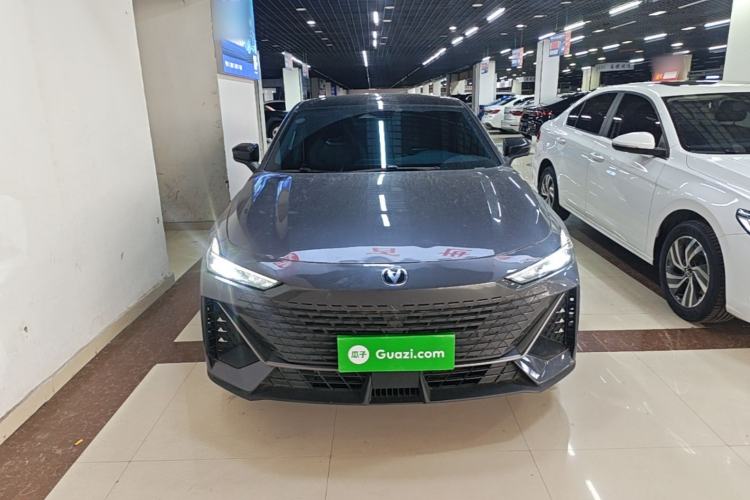 Used CHANGAN UNI-V 2023 1.5T Prestige Model Front