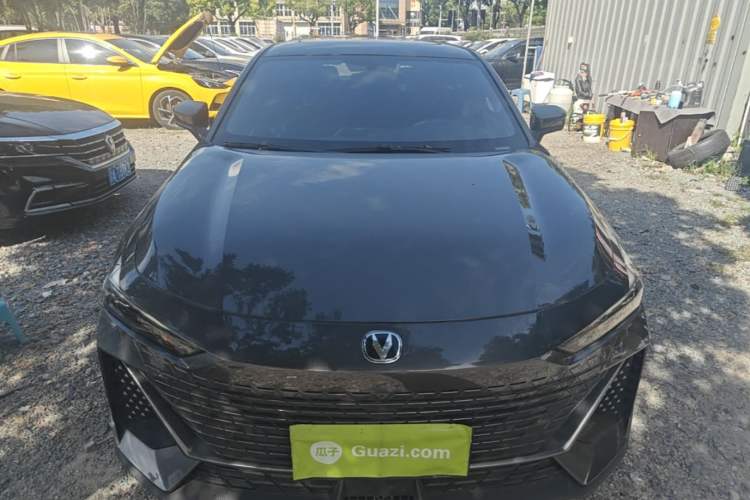 Used CHANGAN UNI-V 2023 1.5T Premium Model Front