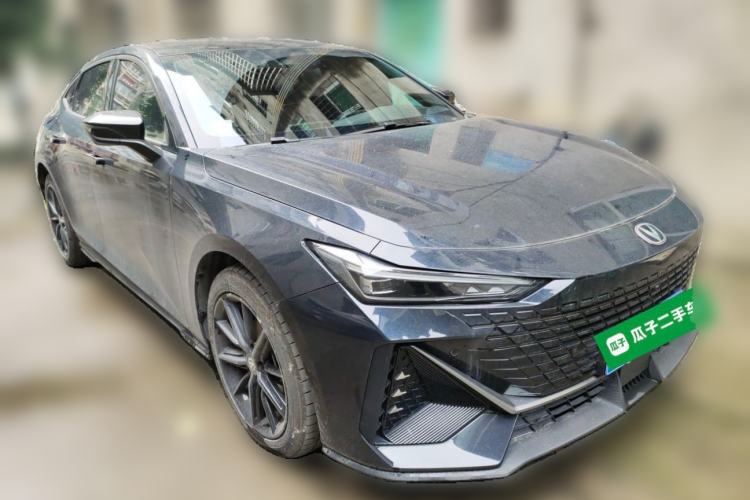 Used CHANGAN UNI-V 2023 1.5T Prestige Model Front Right 45 Deg