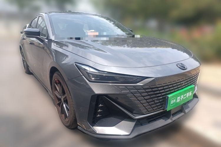 Used CHANGAN UNI-V 2023 1.5T Premium Model Front Right 45 Deg