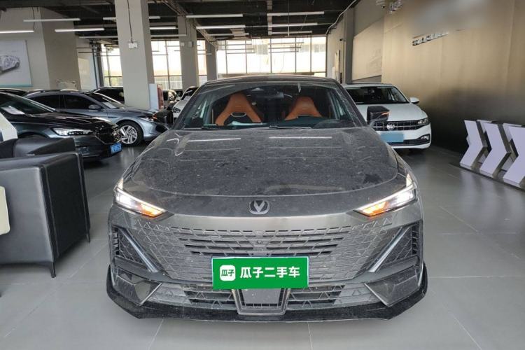 Used CHANGAN UNI-V 2023 1.5T Sport Edition Front