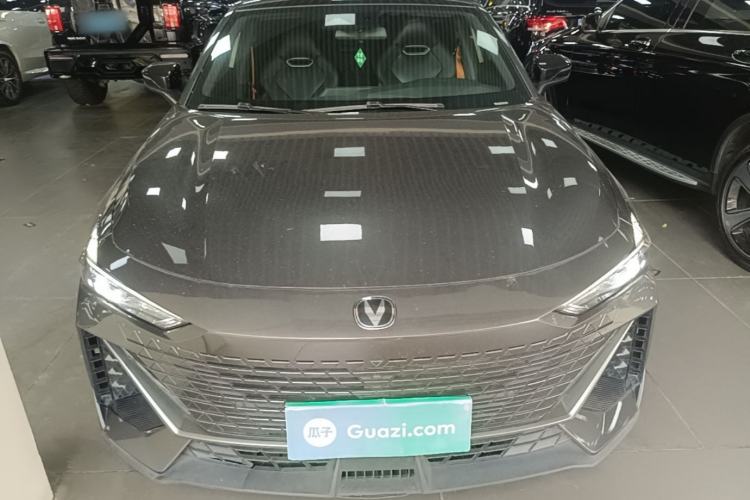 Used CHANGAN UNI-V 2023 1.5T Prestige Model Front