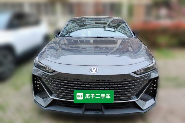 Used CHANGAN UNI-V 2023 1.5T Prestige Model Front
