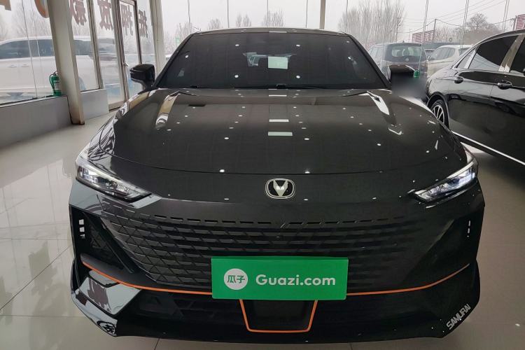 Used CHANGAN UNI-V 2023 1.5T Sport Edition Front