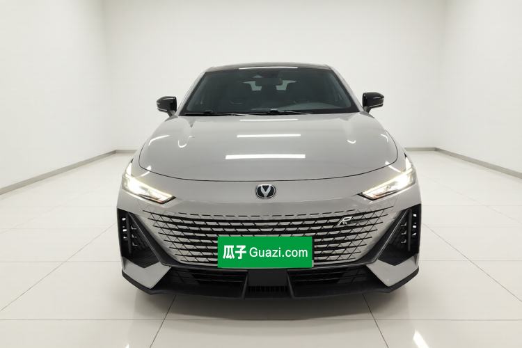 Used CHANGAN UNI-V 2023 1.5T Prestige Model Front