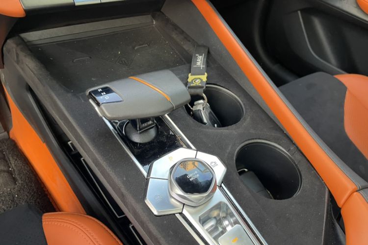 Used CHANGAN UNI-V 2023 2.0T Leading-Speed Edition Gear Lever