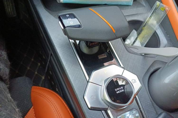 Used CHANGAN UNI-V 2023 1.5T Sport Edition Gear Lever