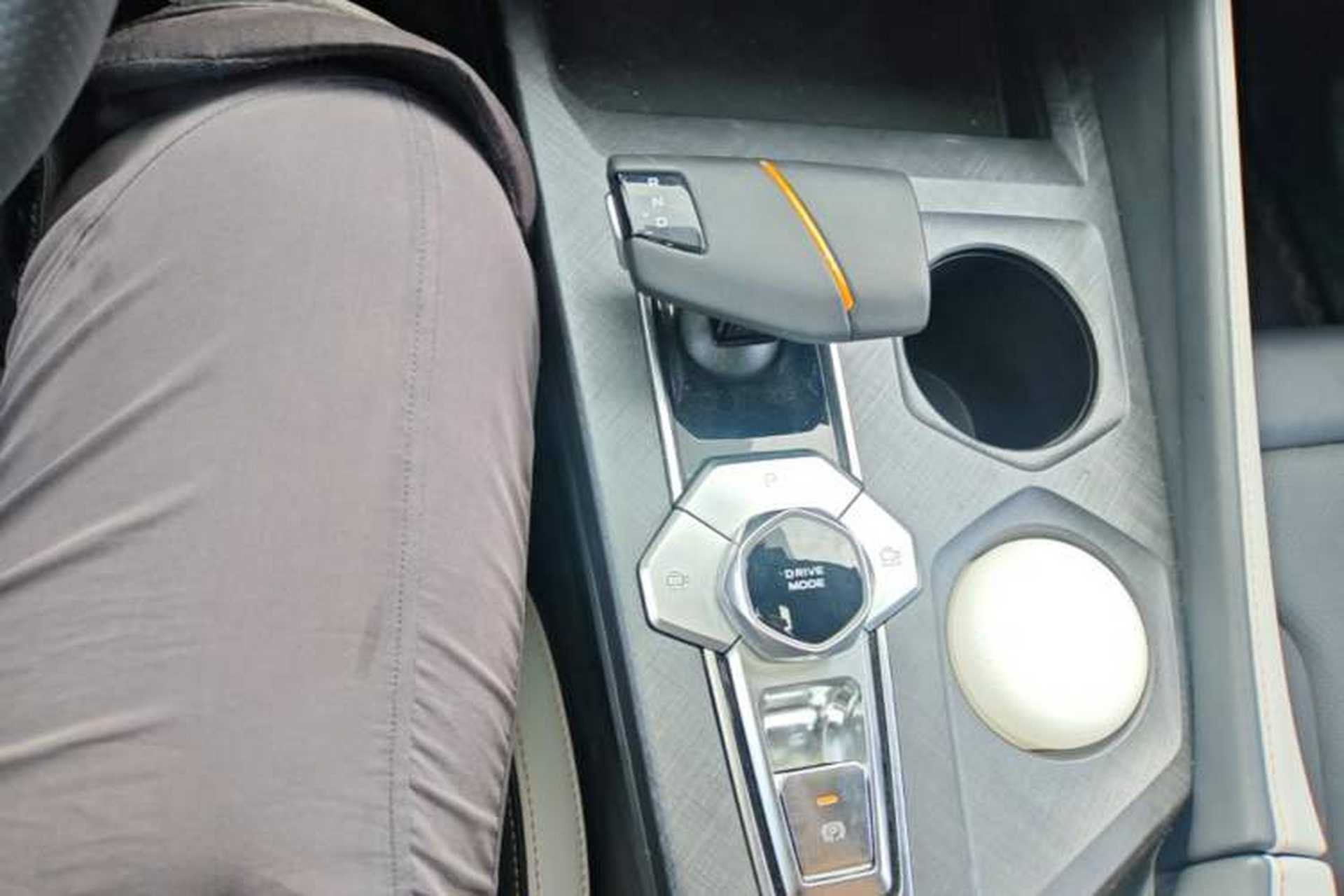 Used CHANGAN UNI-V 2023 1.5T Premium Model Gear Lever