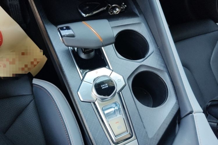 Used CHANGAN UNI-V 2023 1.5T Premium Model Gear Lever