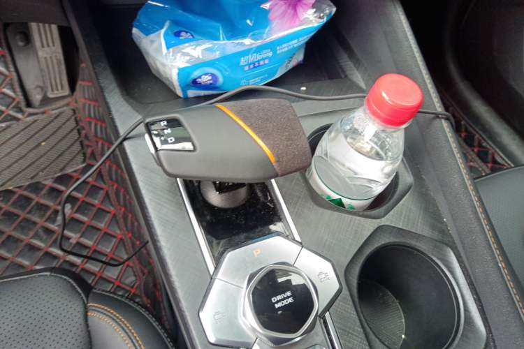 Used CHANGAN UNI-V 2023 1.5T Sport Edition Gear Lever