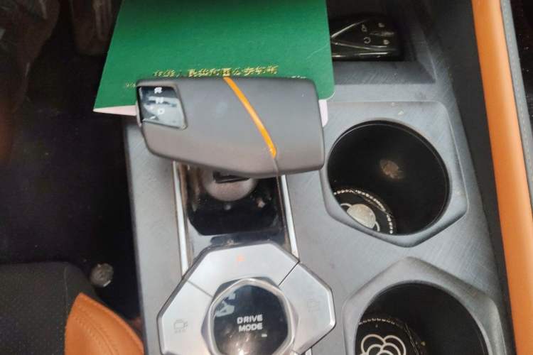 Used CHANGAN UNI-V 2023 1.5T Sport Edition Gear Lever