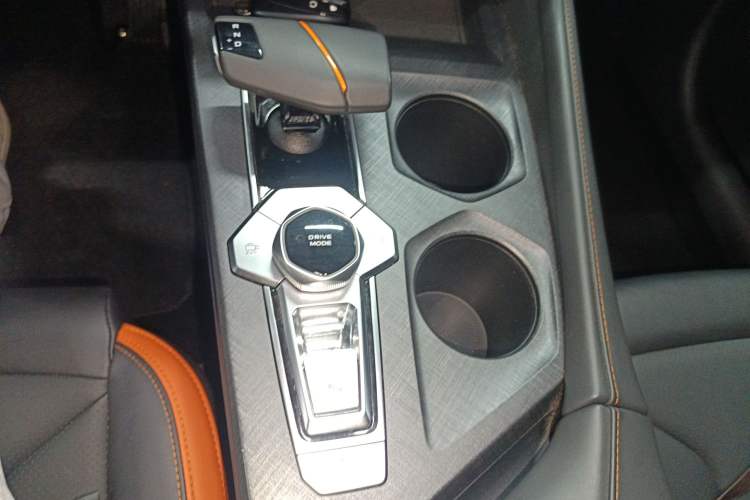 Used CHANGAN UNI-V 2023 1.5T Premium Model Gear Lever