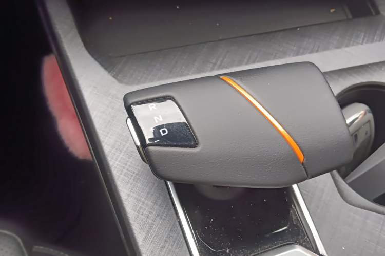 Used CHANGAN UNI-V 2023 1.5T Prestige Model Gear Lever