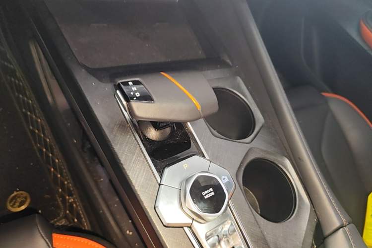 Used CHANGAN UNI-V 2023 1.5T Prestige Model Gear Lever