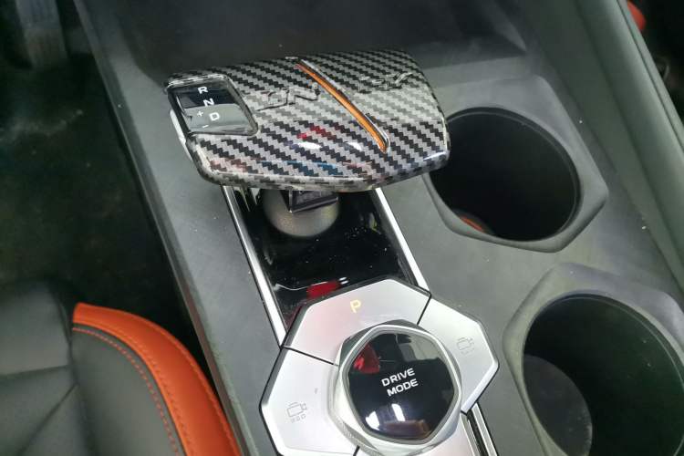 Used CHANGAN UNI-V 2023 1.5T Prestige Model Gear Lever