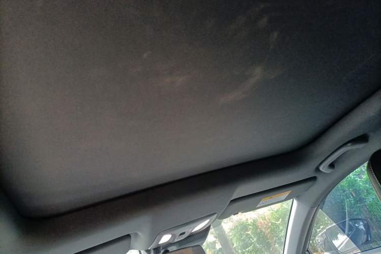 Used CHANGAN UNI-V 2023 1.5T Prestige Model Headliner
