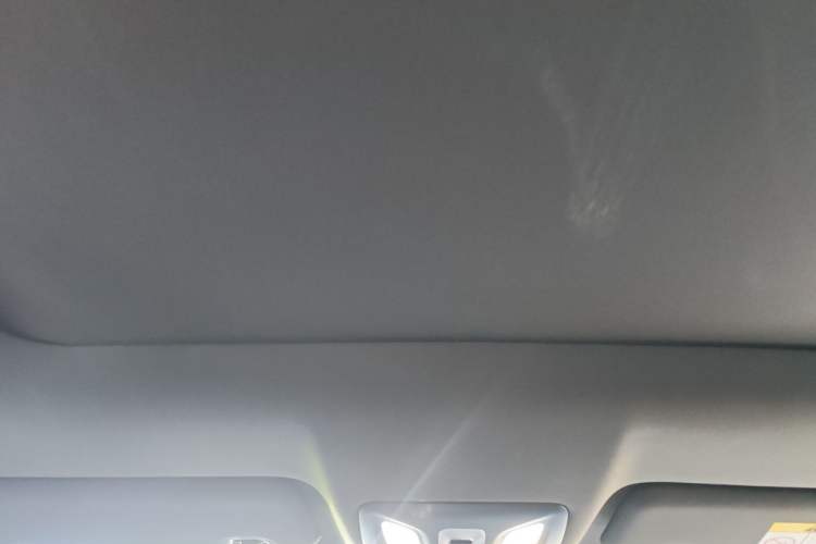 Used CHANGAN UNI-V 2023 1.5T Prestige Model Headliner