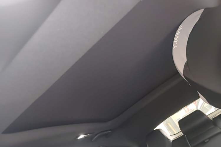 Used CHANGAN UNI-V 2023 1.5T Prestige Model Headliner