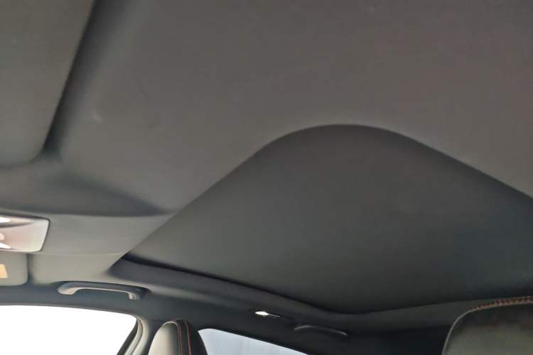 Used CHANGAN UNI-V 2023 1.5T Prestige Model Headliner