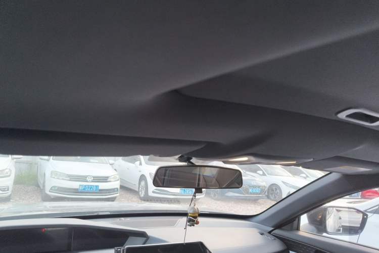 Used CHANGAN UNI-V 2023 1.5T Premium Model Headliner