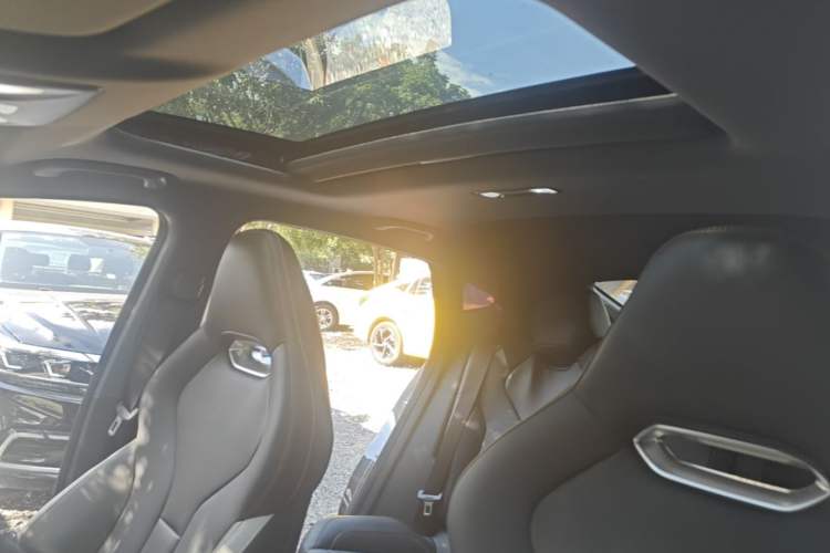 Used CHANGAN UNI-V 2023 1.5T Premium Model Headliner