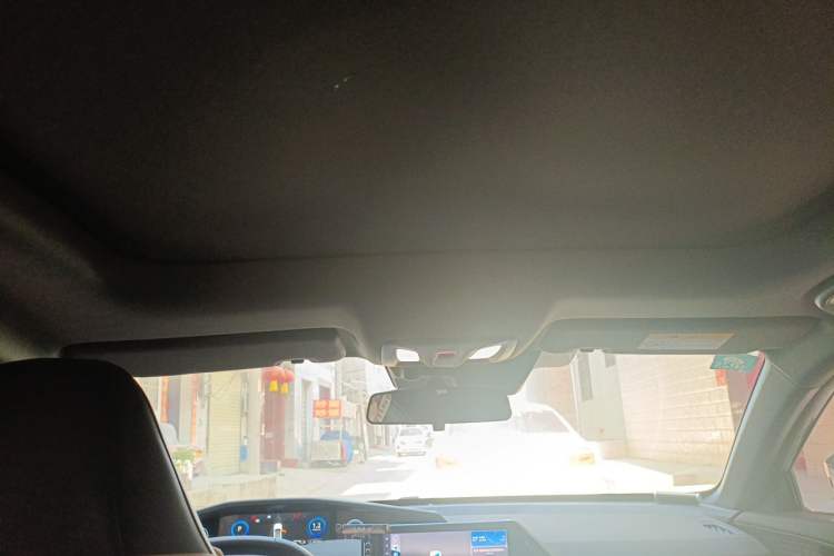 Used CHANGAN UNI-V 2023 1.5T Prestige Model Headliner
