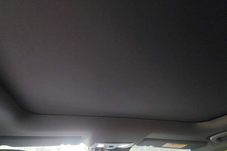 Used CHANGAN UNI-V 2023 1.5T Prestige Model Headliner